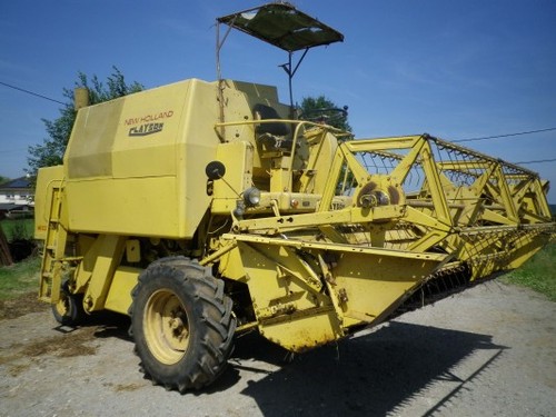 Product picture New Holland Clayson 122 Combine Service Parts Catalogue Manual