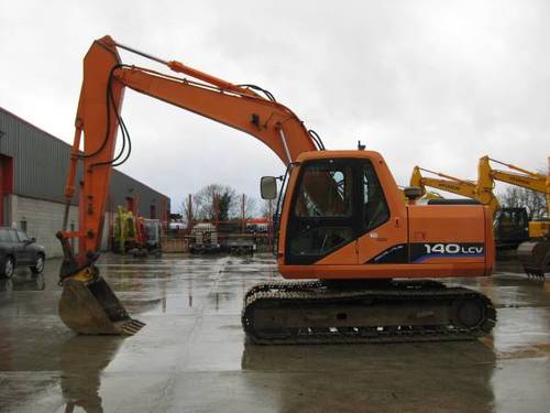 Product picture Daewoo Doosan Solar 140LC-V Excavator Operation Owner Maintenance Service Manual # 1 Download