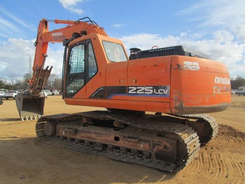 Product picture Daewoo Doosan Solar 225LC-V Excavator Operation Owner Maintenance Service Manual